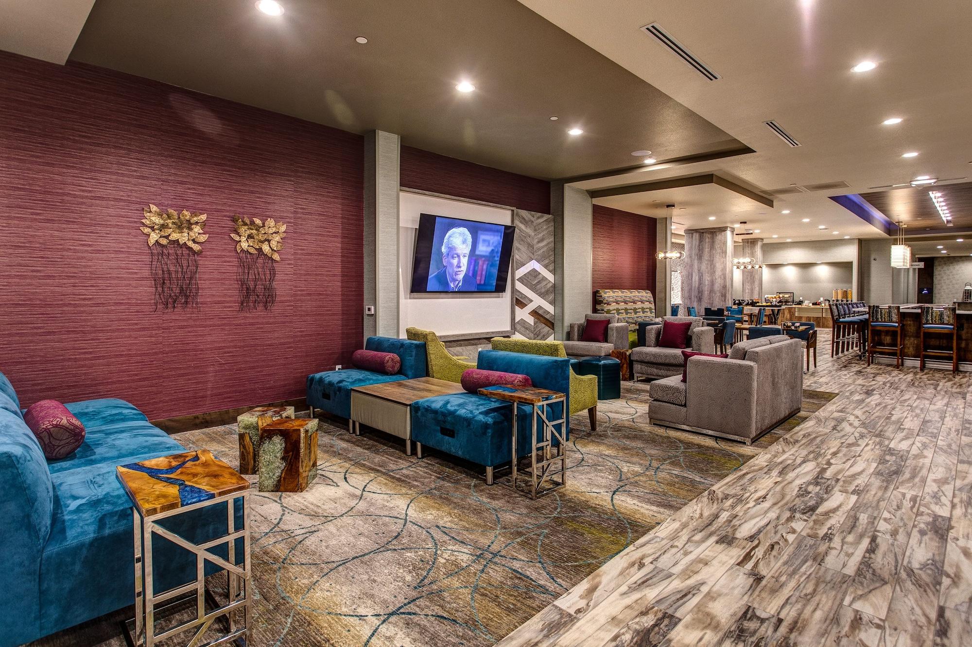Hilton Garden Inn Топика Экстерьер фото