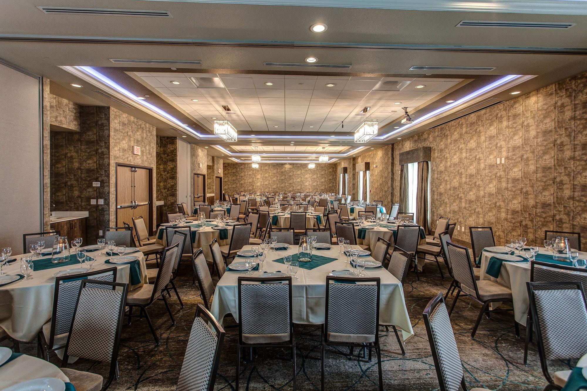 Hilton Garden Inn Топика Экстерьер фото