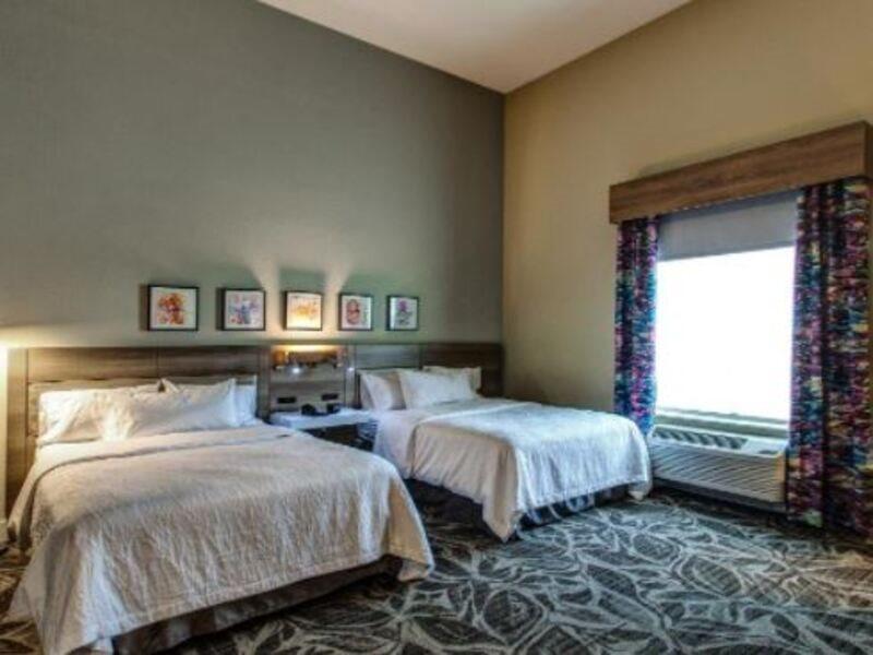 Hilton Garden Inn Топика Экстерьер фото