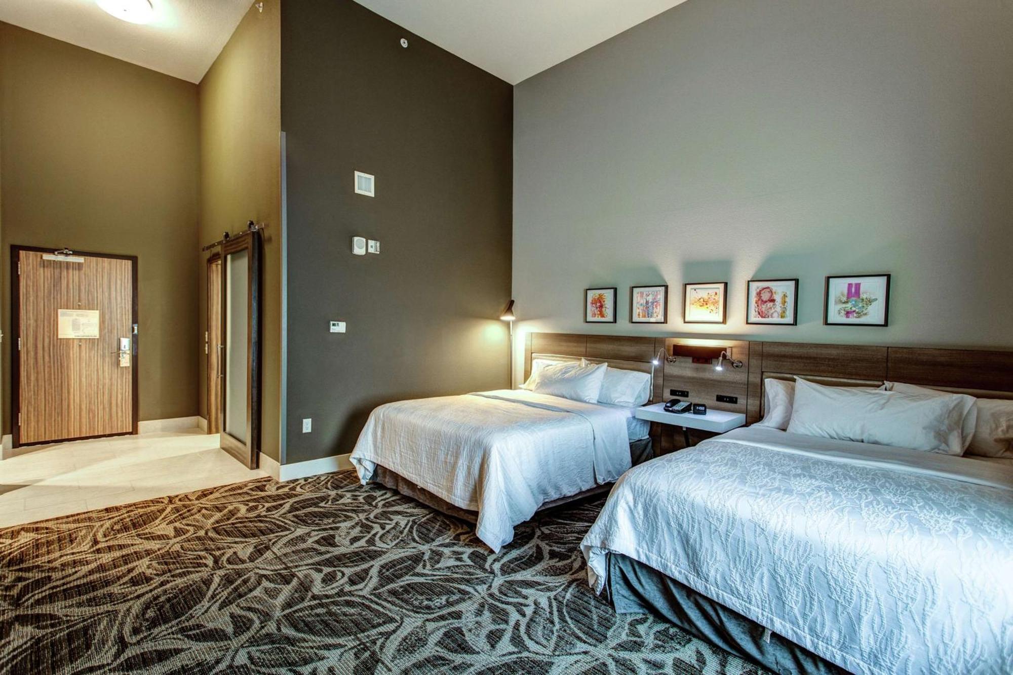 Hilton Garden Inn Топика Экстерьер фото