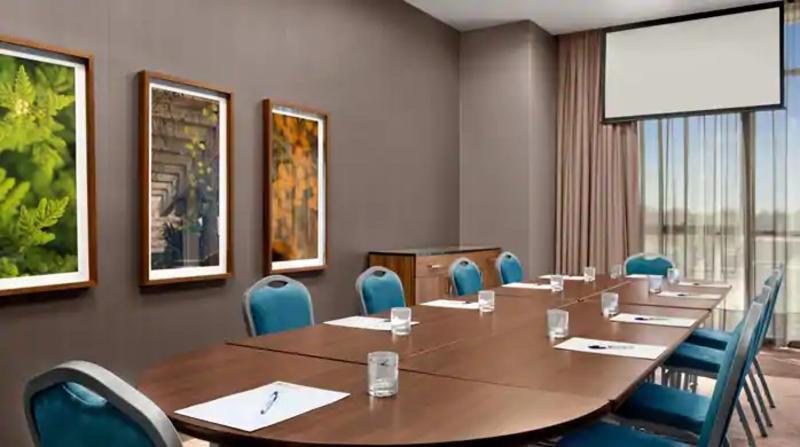 Hilton Garden Inn Топика Экстерьер фото