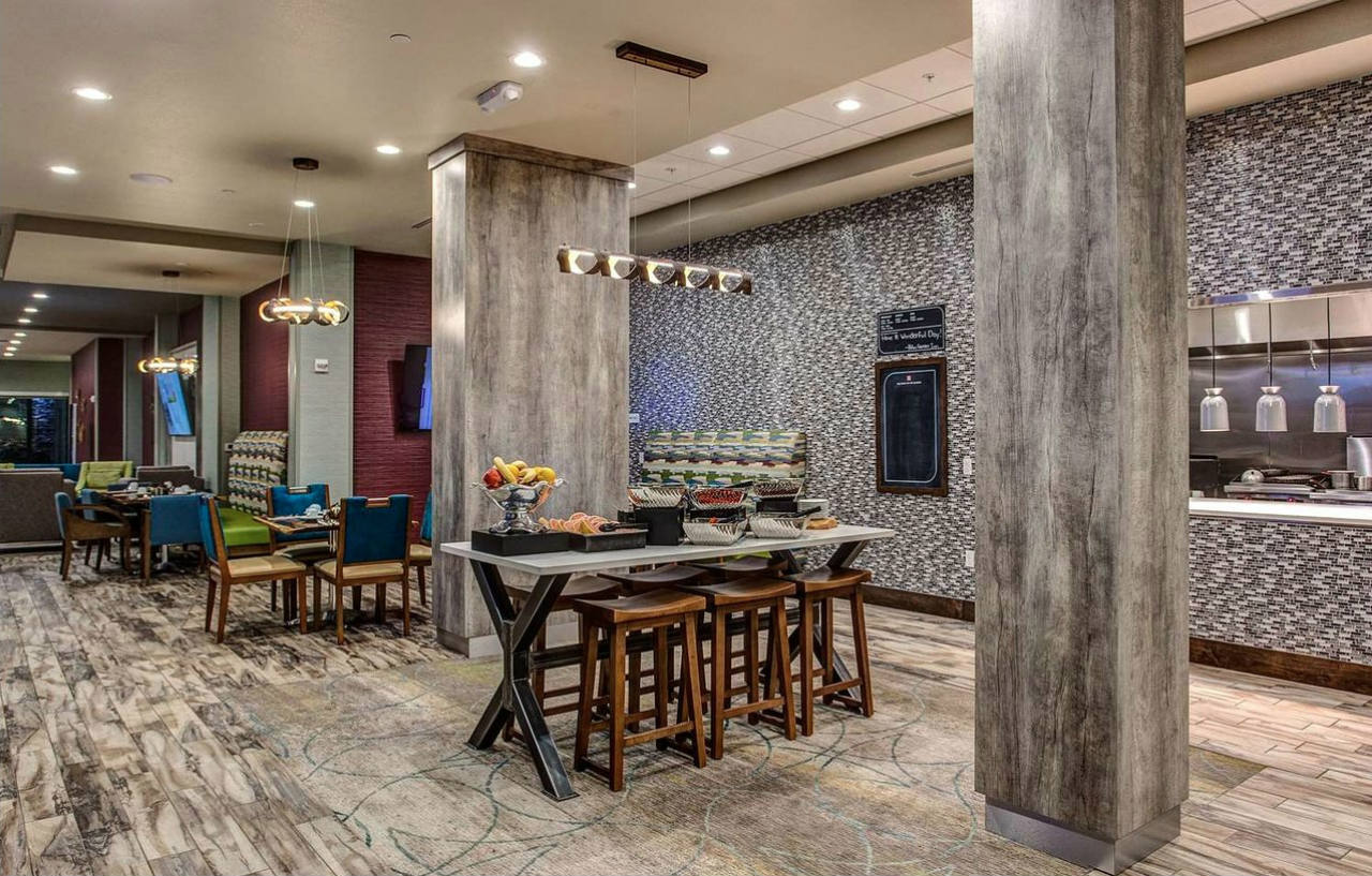 Hilton Garden Inn Топика Экстерьер фото
